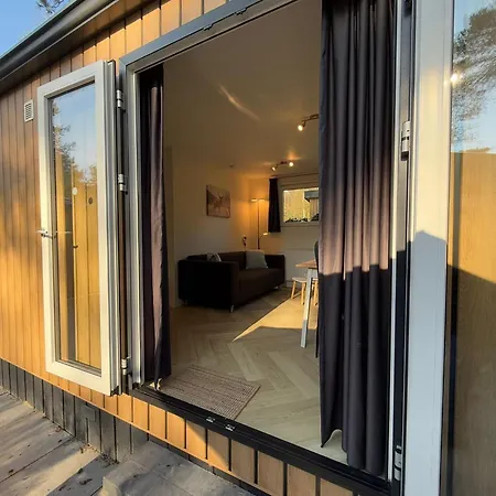 Apartment Veluwe Homes - With Community Swimming Pool, Bar, Restaurant, Bowling And Supermarket Facilities In The Veluwe National Park *