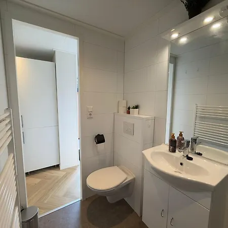 Veluwe Homes - With Community Swimming Pool, Bar, Restaurant, Bowling And Supermarket Facilities In The Veluwe National Park Lägenhet Hoenderloo